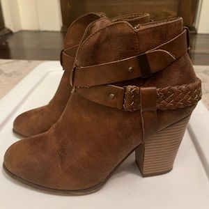XOXO Women’s Bootie | 8.5M | Brown